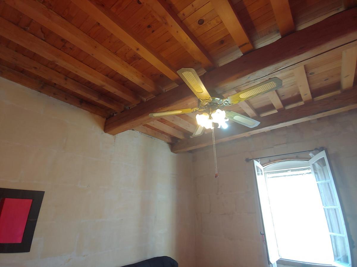 Charmante maison arlésienne à l'ombre des Arènes, de 2 à 5p Extérieur photo