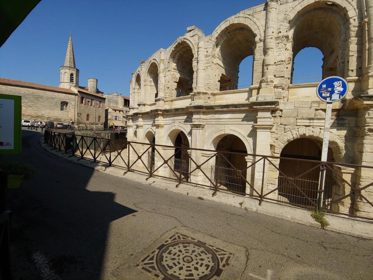 Charmante maison arlésienne à l'ombre des Arènes, de 2 à 5p Extérieur photo