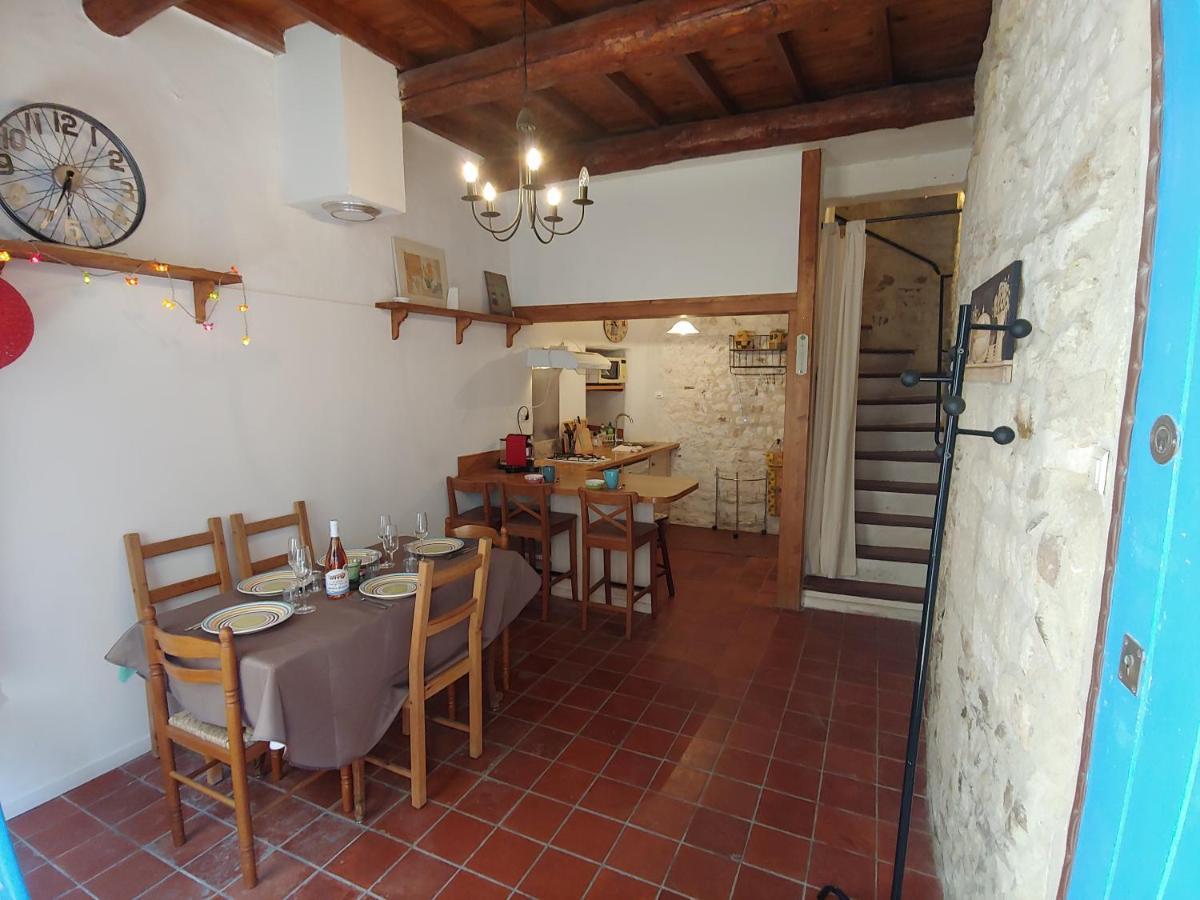 Charmante maison arlésienne à l'ombre des Arènes, de 2 à 5p Extérieur photo