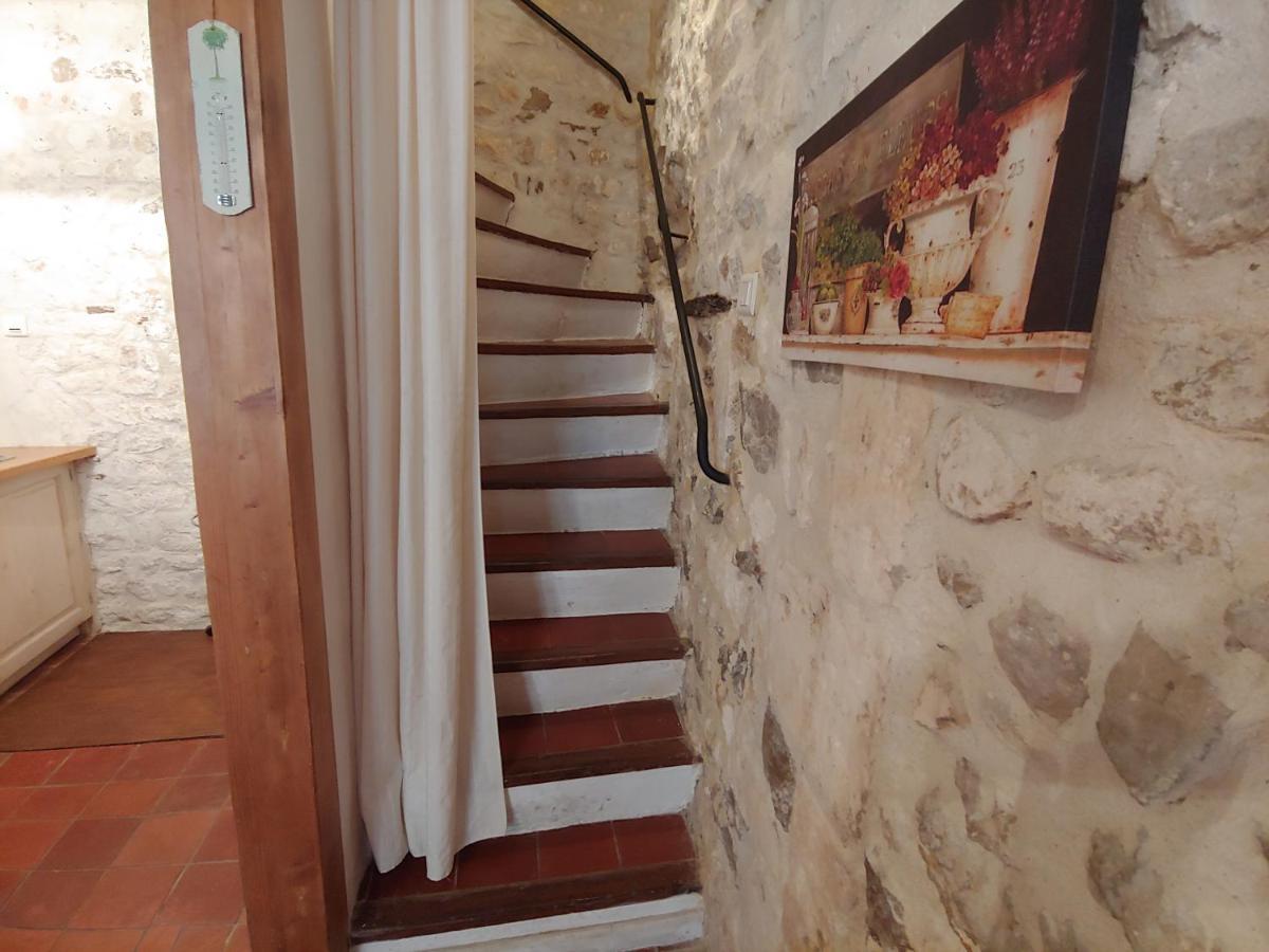 Charmante maison arlésienne à l'ombre des Arènes, de 2 à 5p Extérieur photo