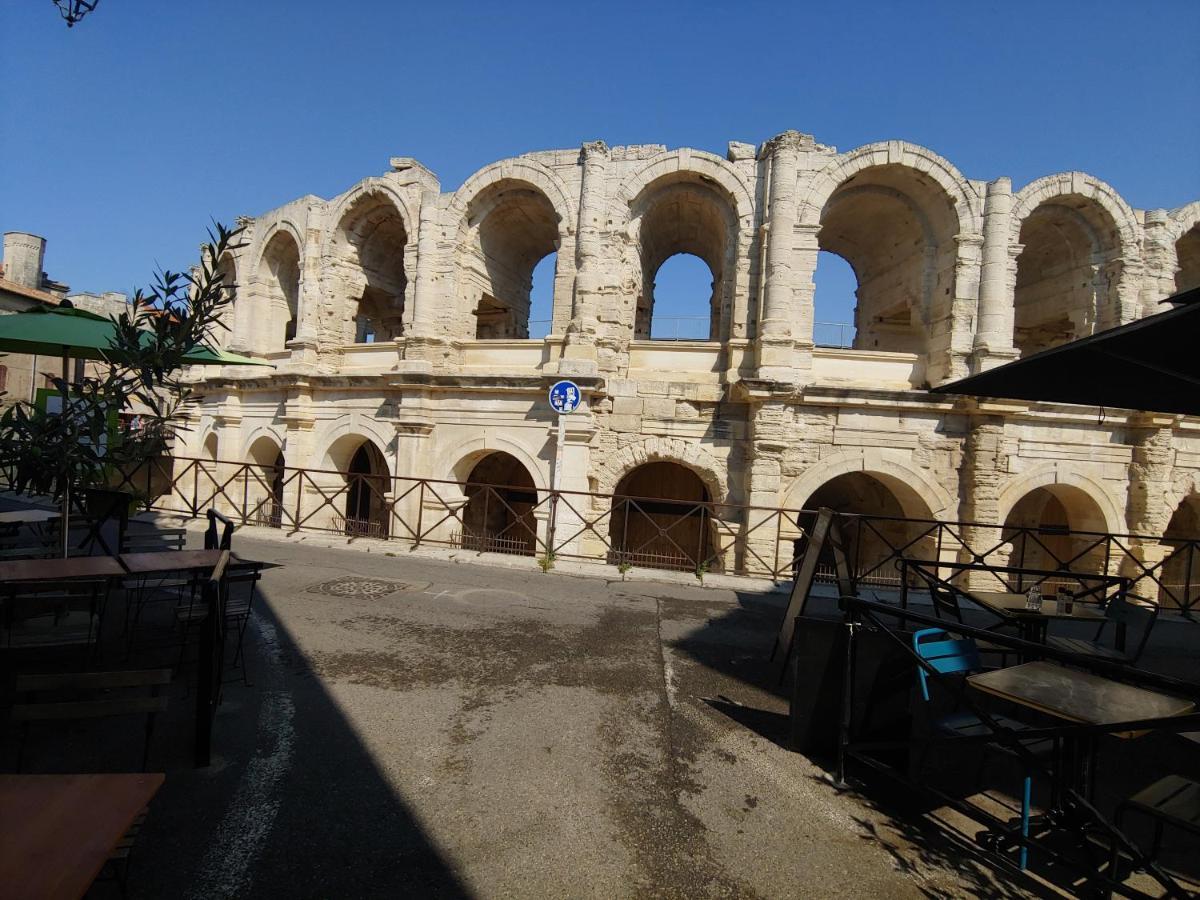 Charmante maison arlésienne à l'ombre des Arènes, de 2 à 5p Extérieur photo