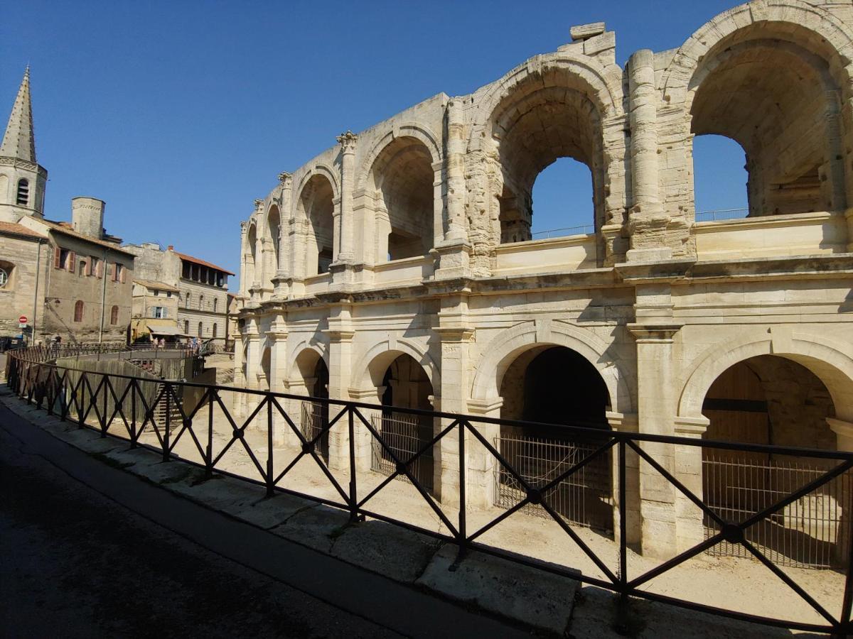 Charmante maison arlésienne à l'ombre des Arènes, de 2 à 5p Extérieur photo